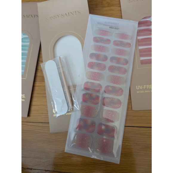 Sassy Saints UV Free Gel Nail Wraps Set of 3 Sparkle Pink + blue - Picture 3 of 4